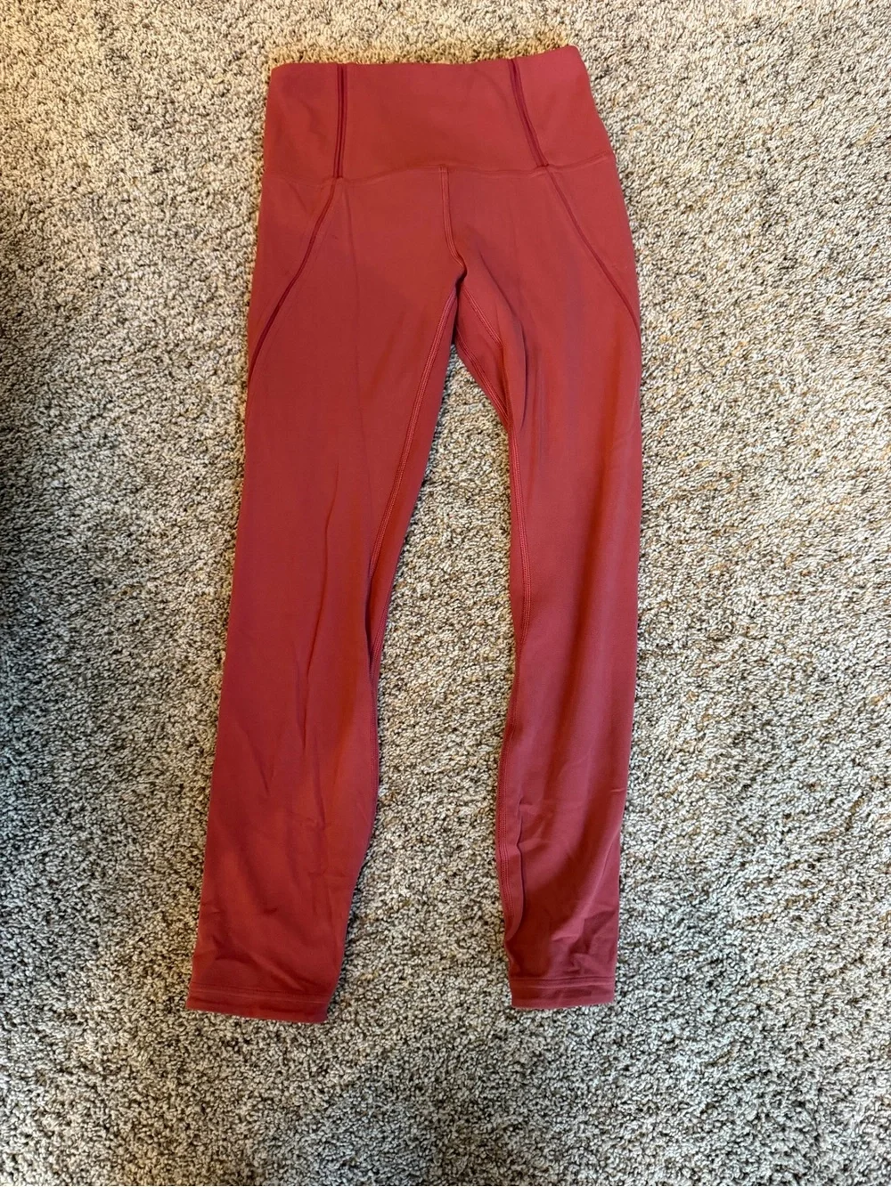 lululemon Leggings in maroon